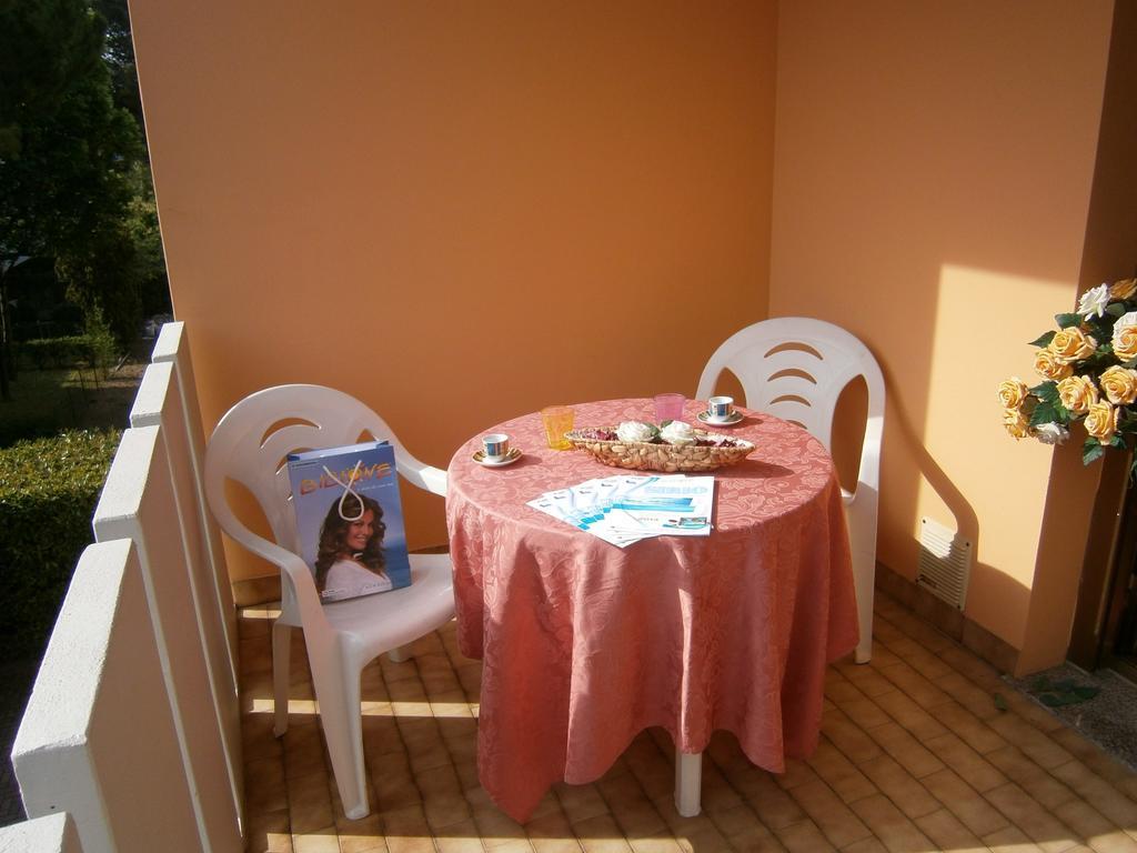 Adua Apartment Бибионе Екстериор снимка